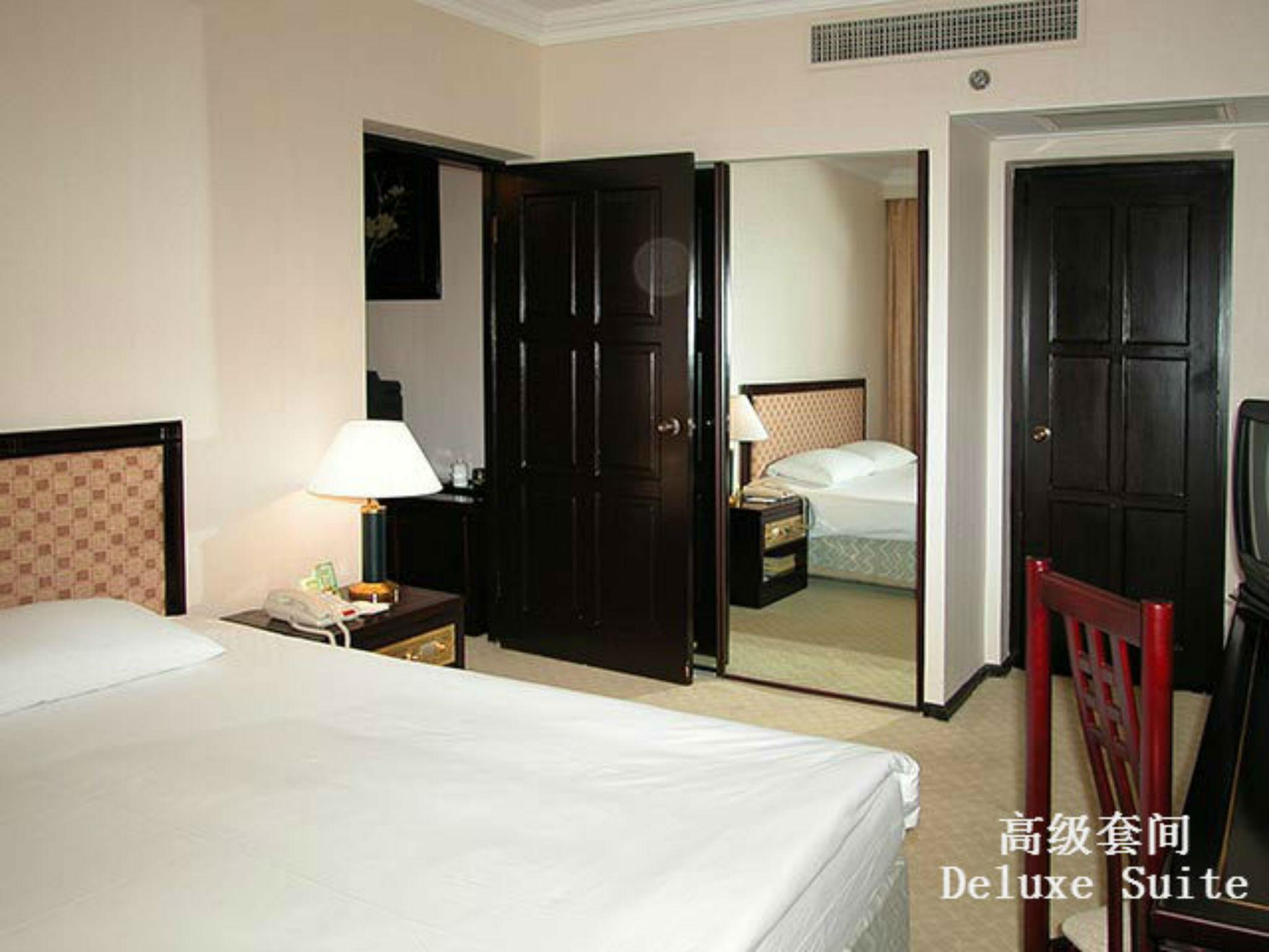 Yanshan Hotel Pekín Exterior foto