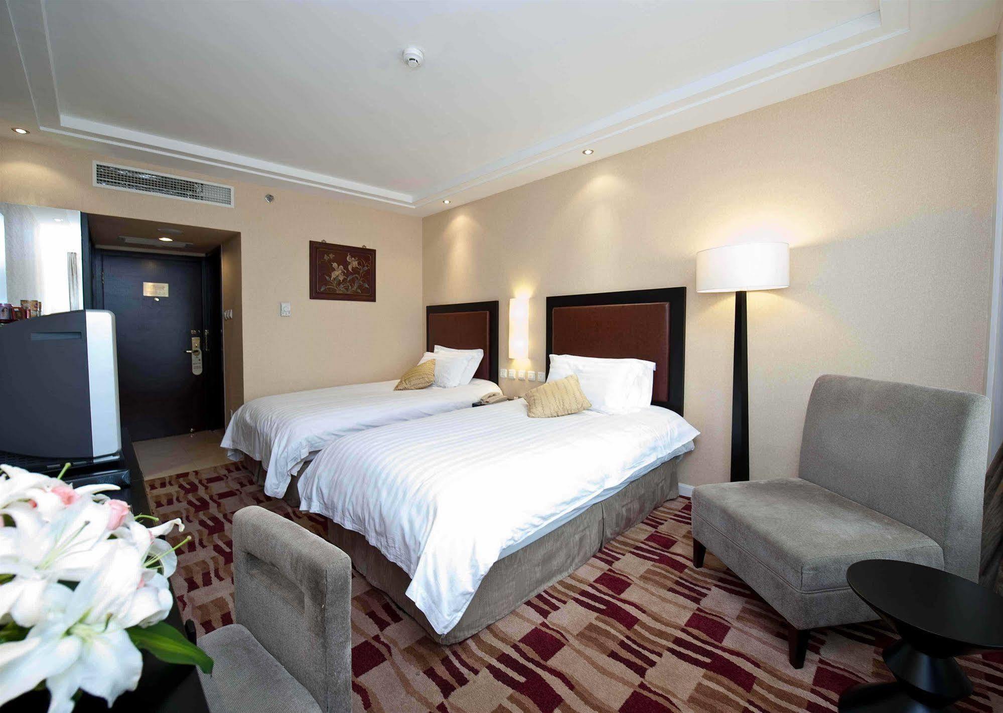 Yanshan Hotel Pekín Exterior foto